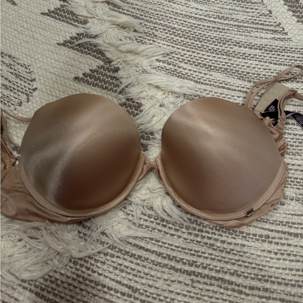 Victoria’s Secret Very Sexy bra